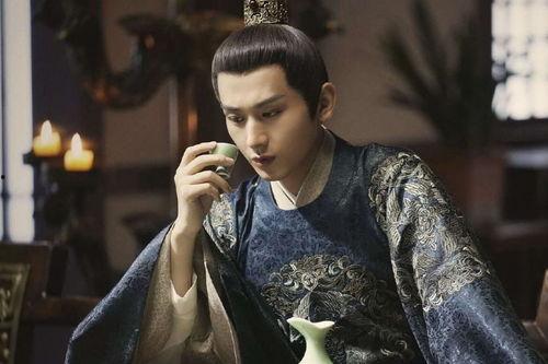 成毅袁冰妍最新爆料超话,甜蜜互动引粉丝热议